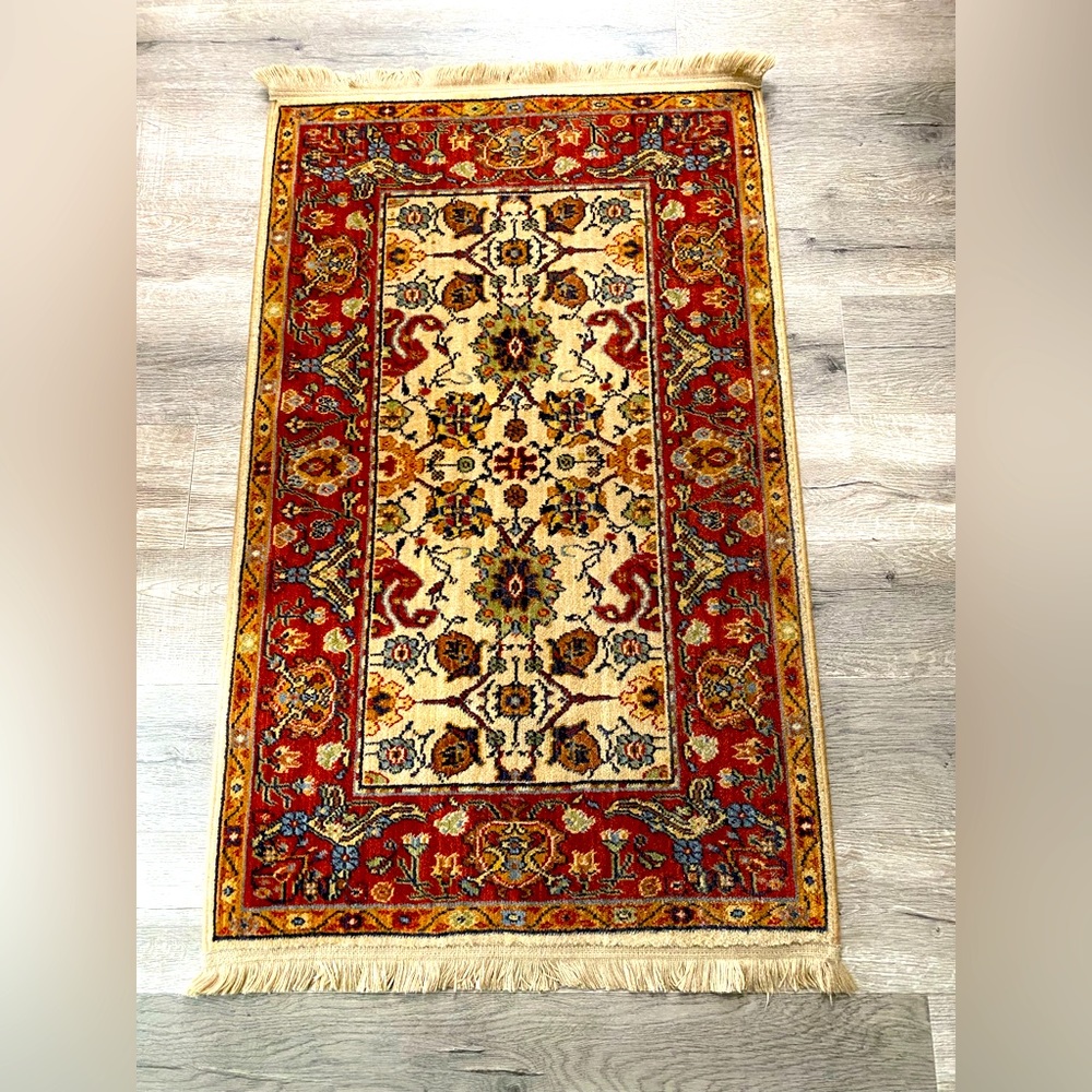 Karastan English Manor 2’6” x 4’ 2120-00505 Stratford Wool Rug
